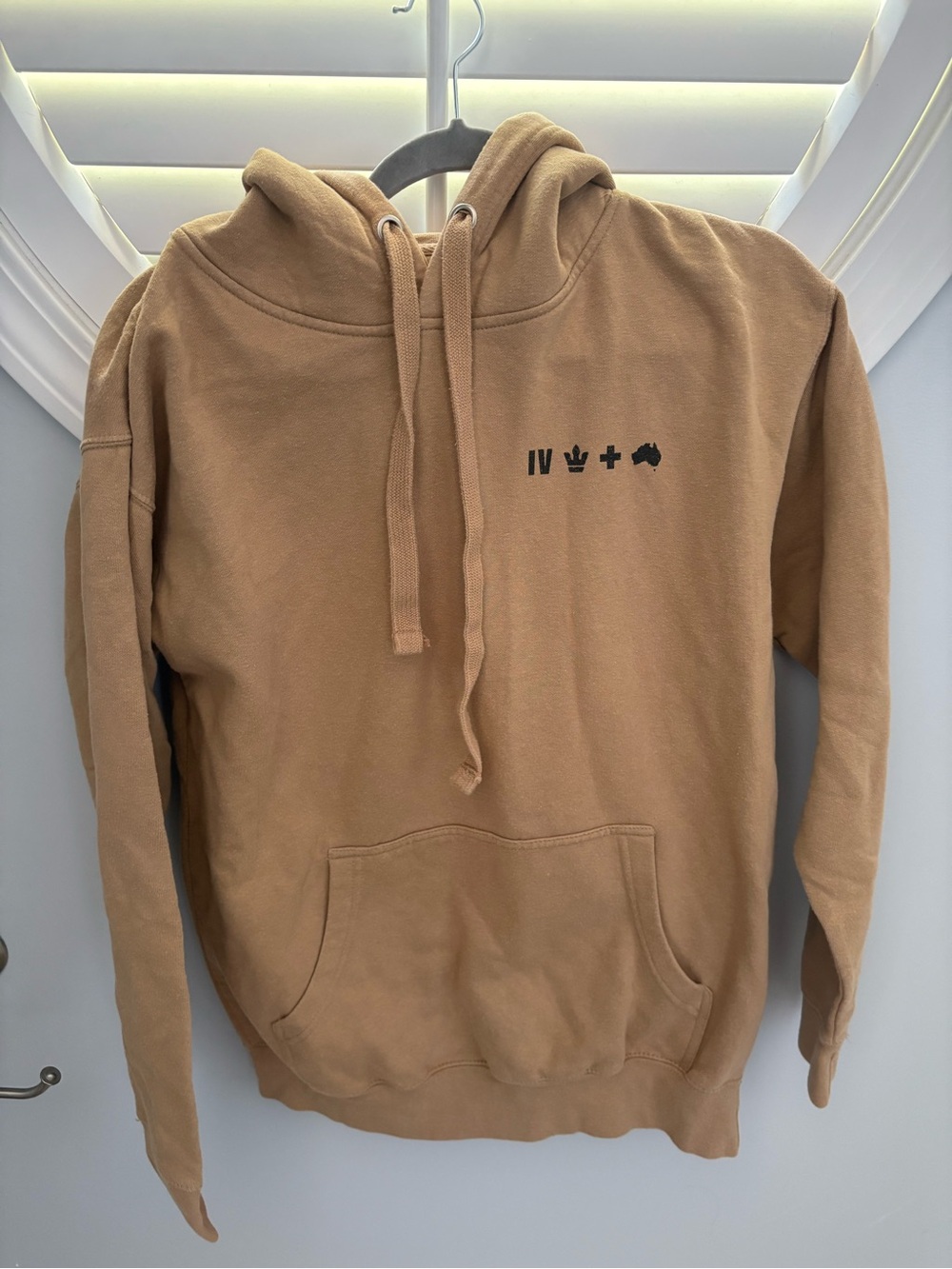 For King and Country tan unisex hoodie size medium